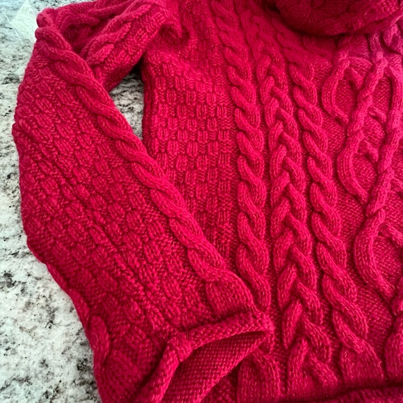 Inis Crafts Irish Cable Knit Turtleneck Sweater sz M. Made in Ireland - Picture 4 of 5